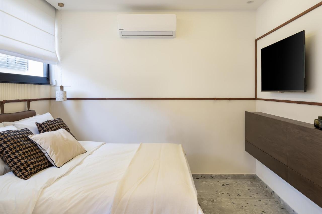 Mulan Hotel Тел Авив Екстериор снимка