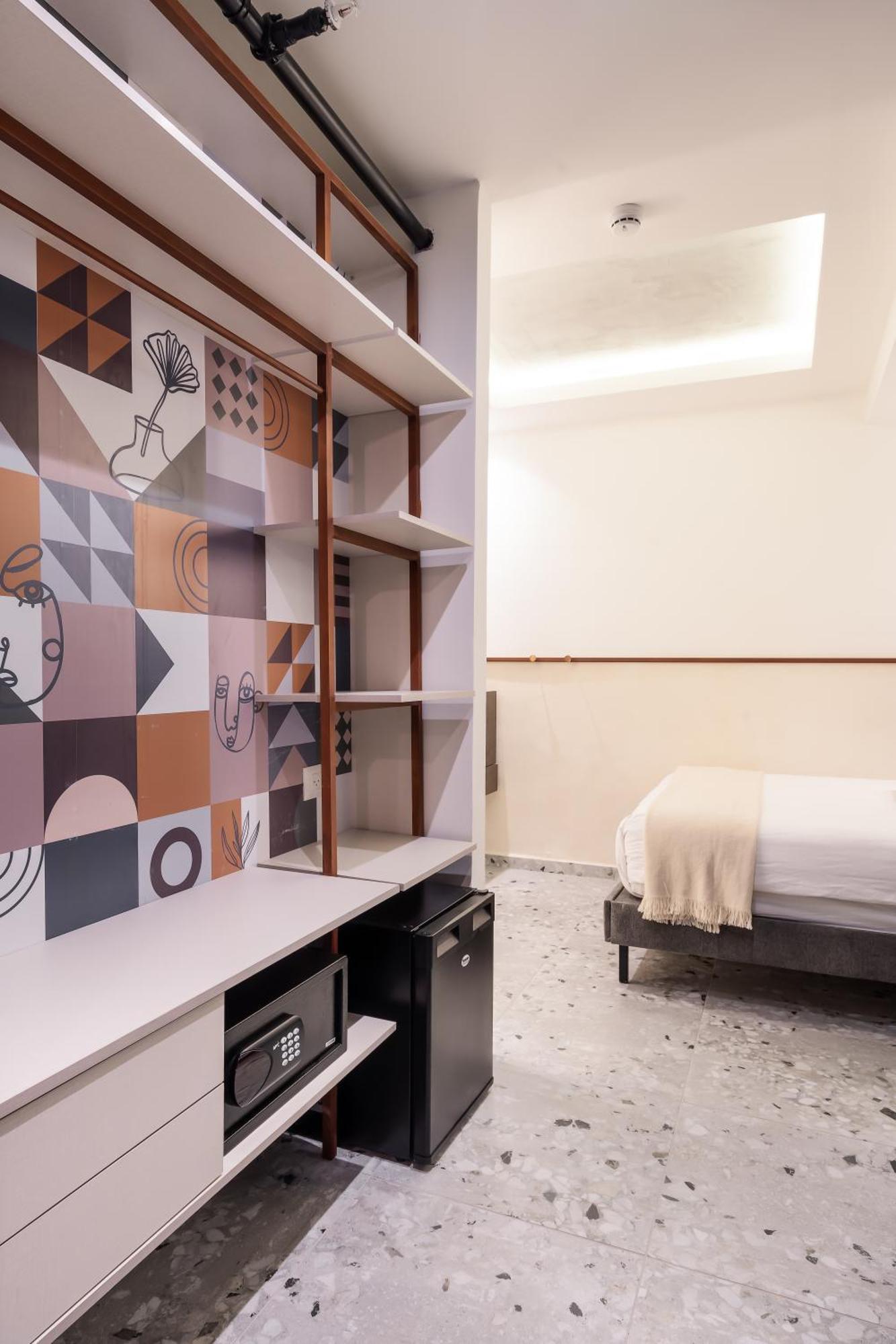 Mulan Hotel Тел Авив Екстериор снимка
