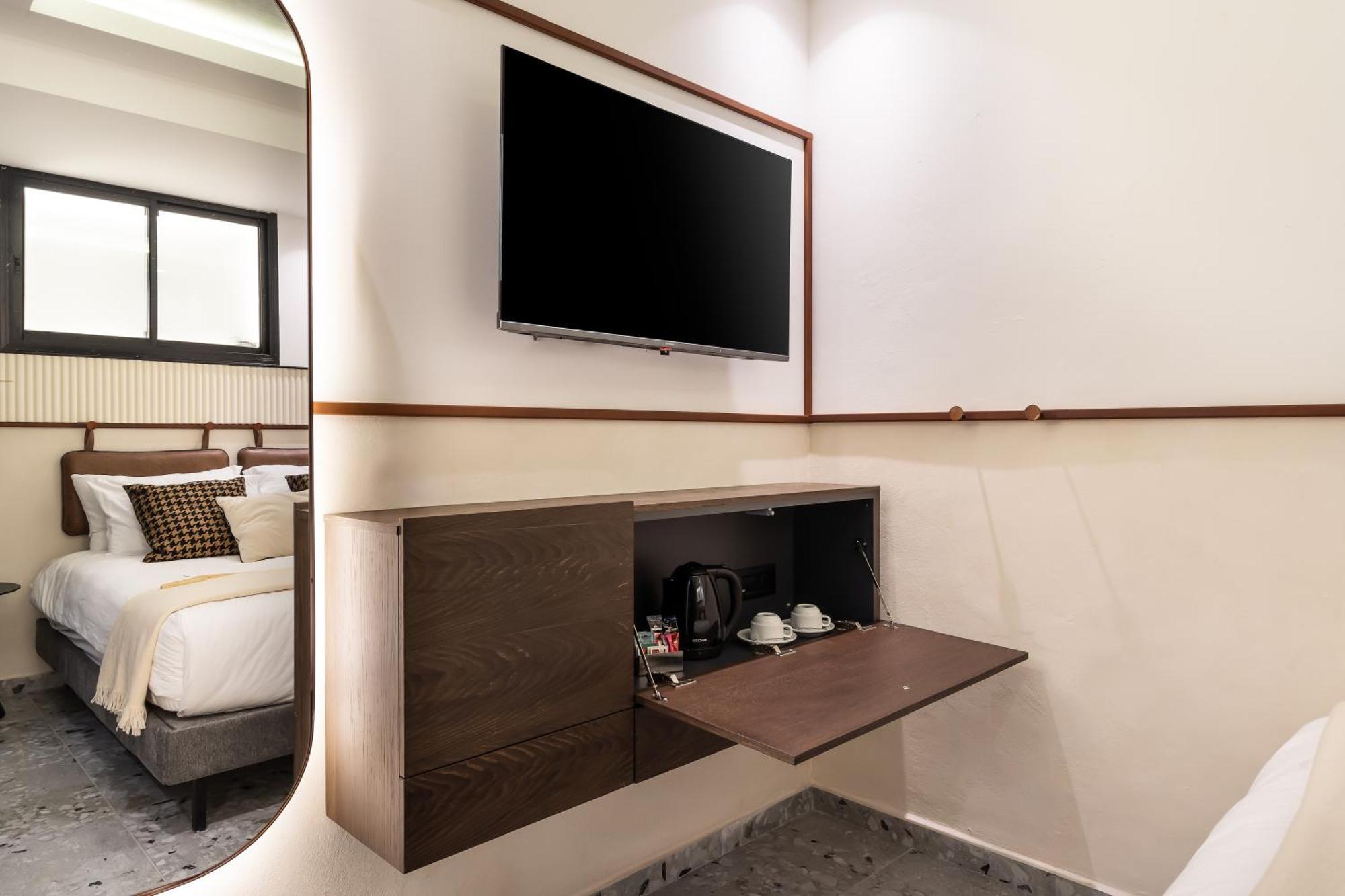 Mulan Hotel Тел Авив Екстериор снимка